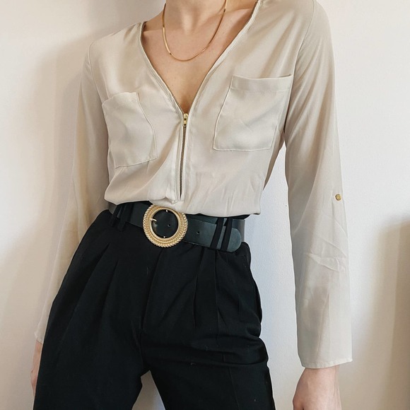 Creamy Beige Gold Zip Front Double Pocket Blouse - Picture 8 of 9